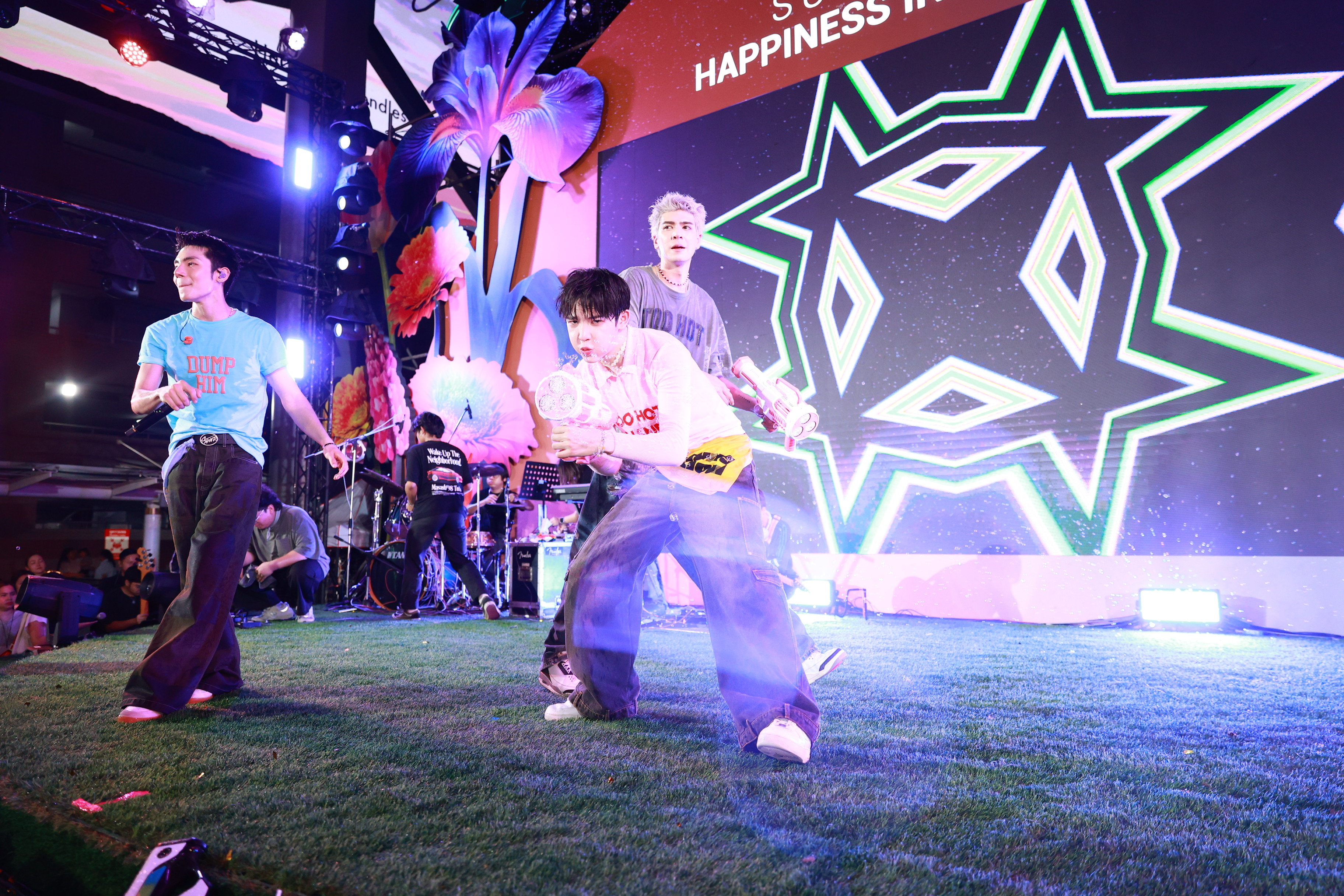 สยามพารากอน ชวนหนุ่มๆ “ATLAS” ระเบิดความมันส์รับสงกรานต์แบบจัดเต็ม!! “Siam Paragon Summersive : Happiness in Full Bloom” ณ พาร์ค พารากอน สยามพารากอน 6 ATLAS ระเบิดความมันส์รับสงกรานต์แบบจัดเต็ม บนเวที Siam Paragon Summersive Happiness in Full Bloom 5