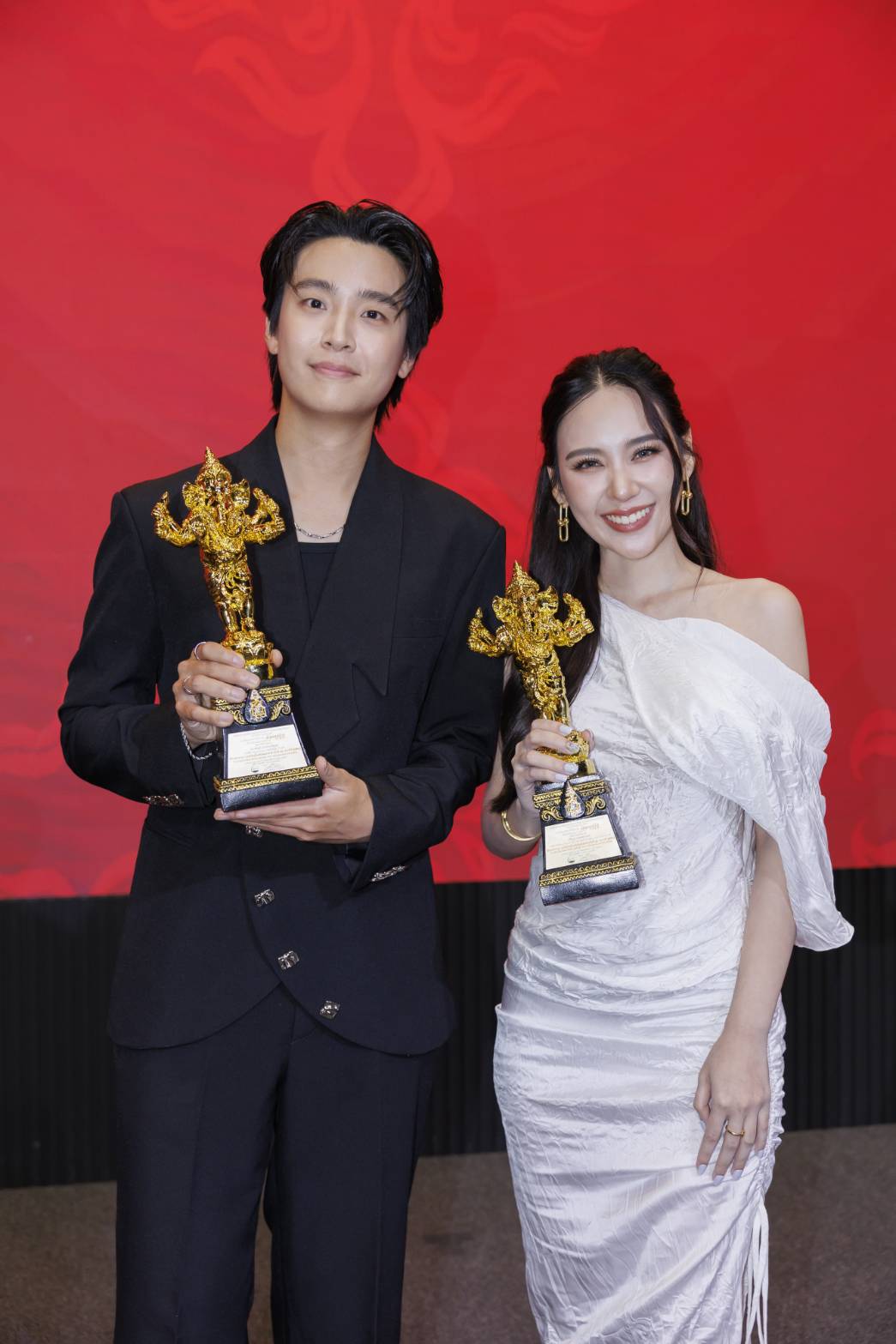 คนบันเทิง สุดคึกคัก!!! เข้ารับรางวัลงานประทานรางวัลวิทยุโทรทัศน์แห่งชาติ ครั้งที่ ๑๓ 28 1089120 0
