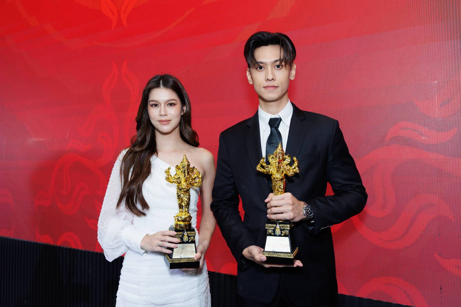 คนบันเทิง สุดคึกคัก!!! เข้ารับรางวัลงานประทานรางวัลวิทยุโทรทัศน์แห่งชาติ ครั้งที่ ๑๓ 30 1089128 0