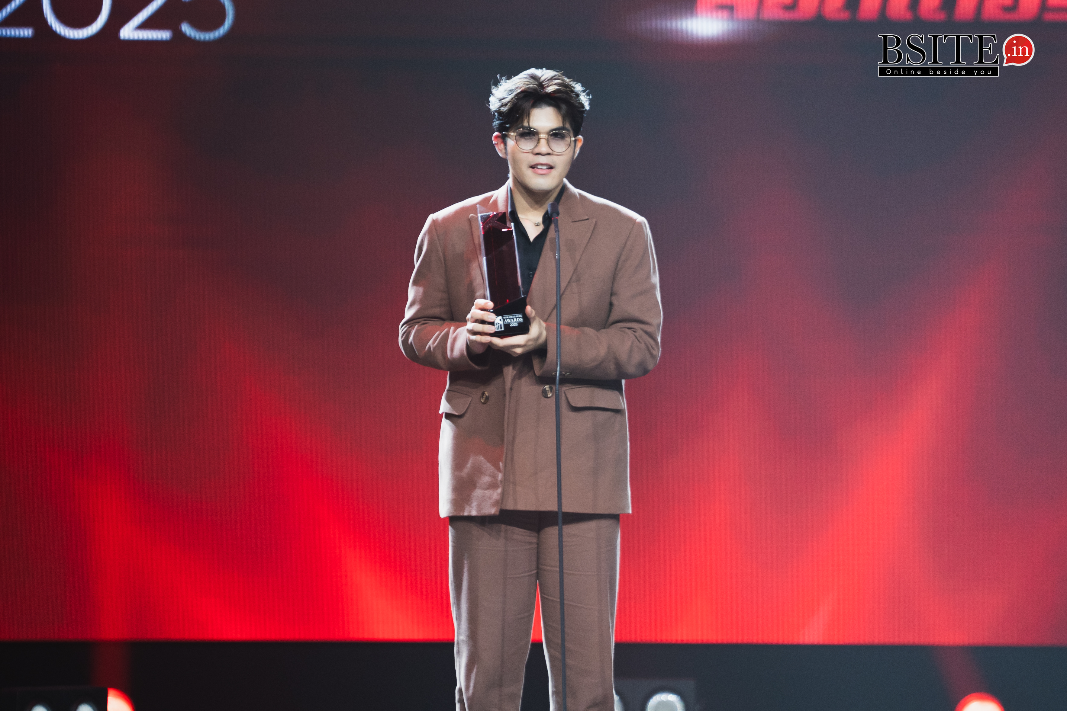 สรุปผลรางวัล " คมชัดลึก อวอร์ด ครั้งที่ 21 " โดยการประกาศผลรางวัลจัดขึ้น วันพุธ ที่ 14 พฤษภาคม 2568 ณ ทรูไอคอนฮอลล์ ไอคอนสยาม 29 DSC00404