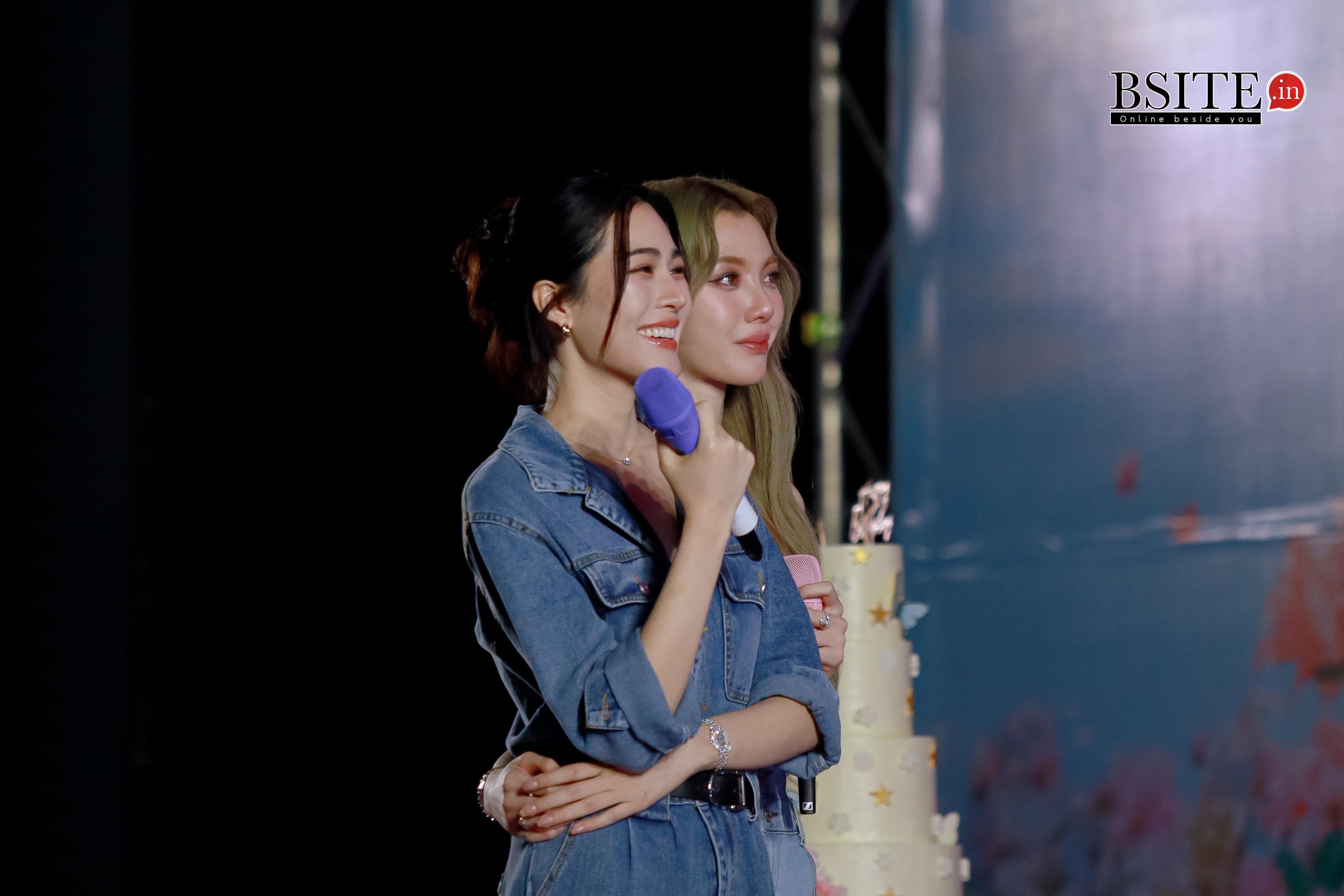 ฮอลล์แตก! “หลิง – ออม” ประกาศวันออกอากาศ “เพียงเธอ Only You” ในงาน “LINGORM BIRTHDAY CHARITY 2025” 12 IMG 2691