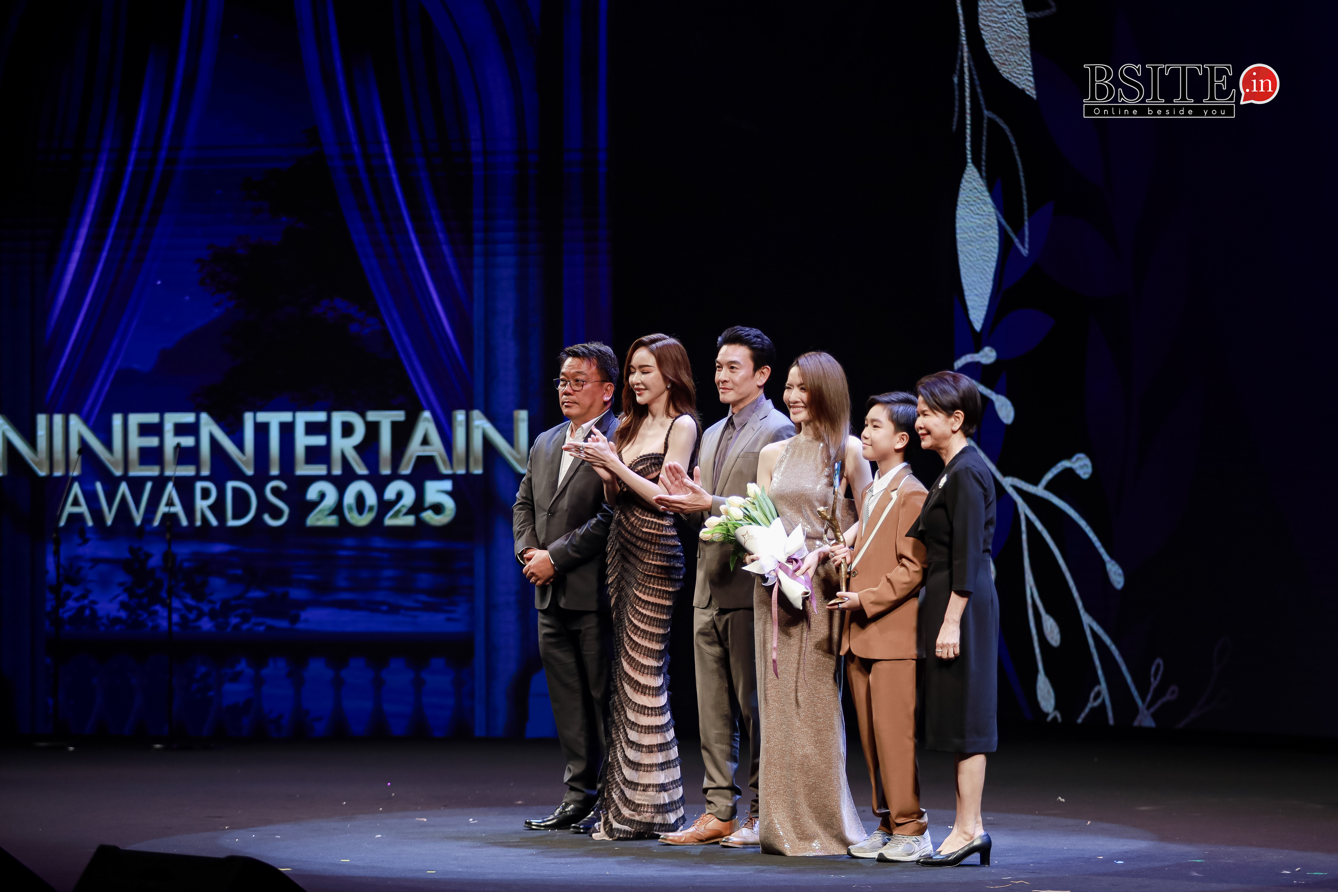 ศิลปิน นักแสดงชื่อดังตบเท้าร่วมงานสุดอบอุ่นขึ้นเทรนด์ทีเดียวสำหรับงานประกาศรางวัลหน้าม่านคุณภาพหลังม่านคุณธรรม “ไนน์เอ็นเตอร์เทนอวอร์ดประจำปี 2025” 21 IMG 2998