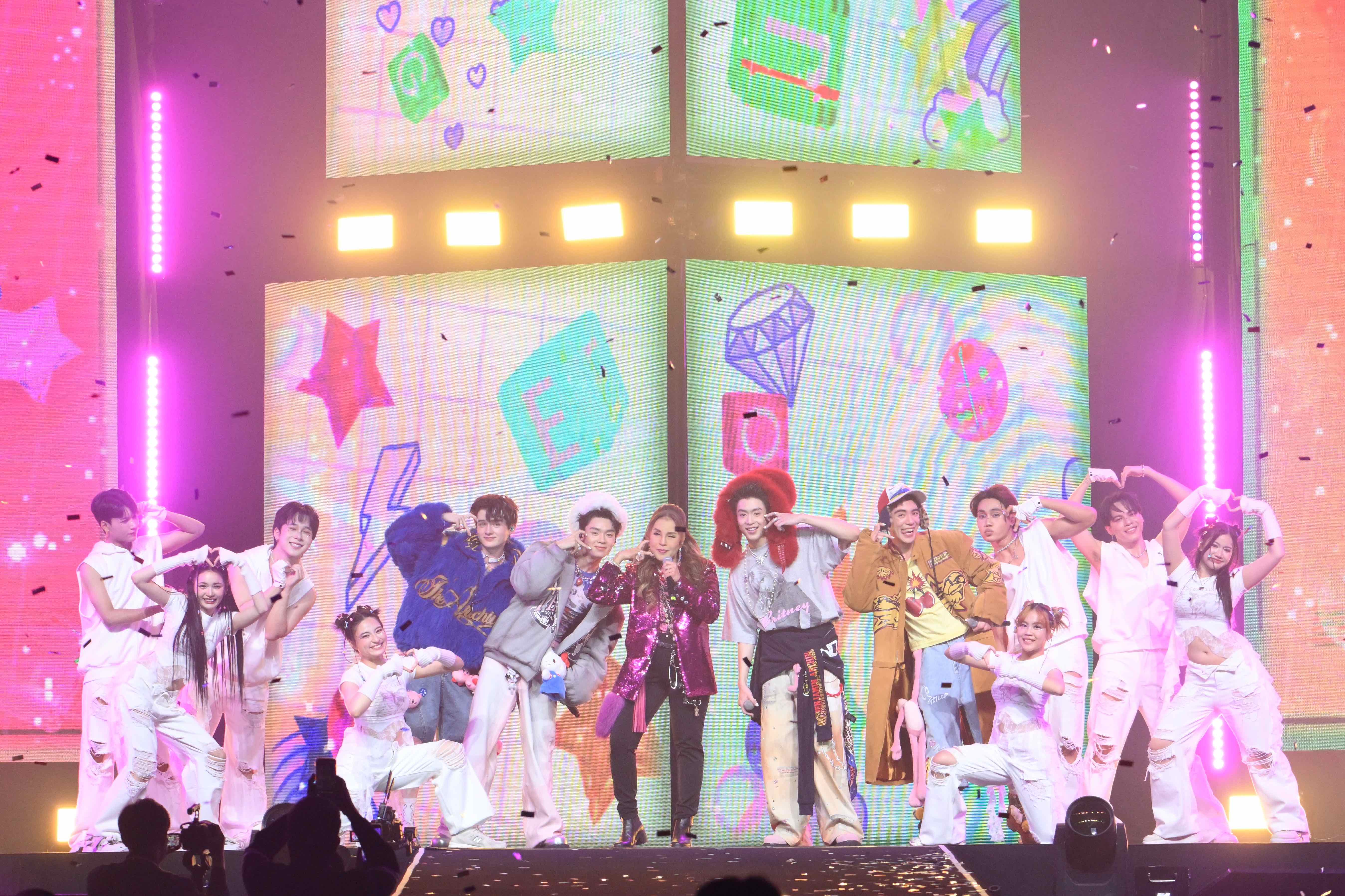 GELBOYS CLOSE FAN MEETING 21 0