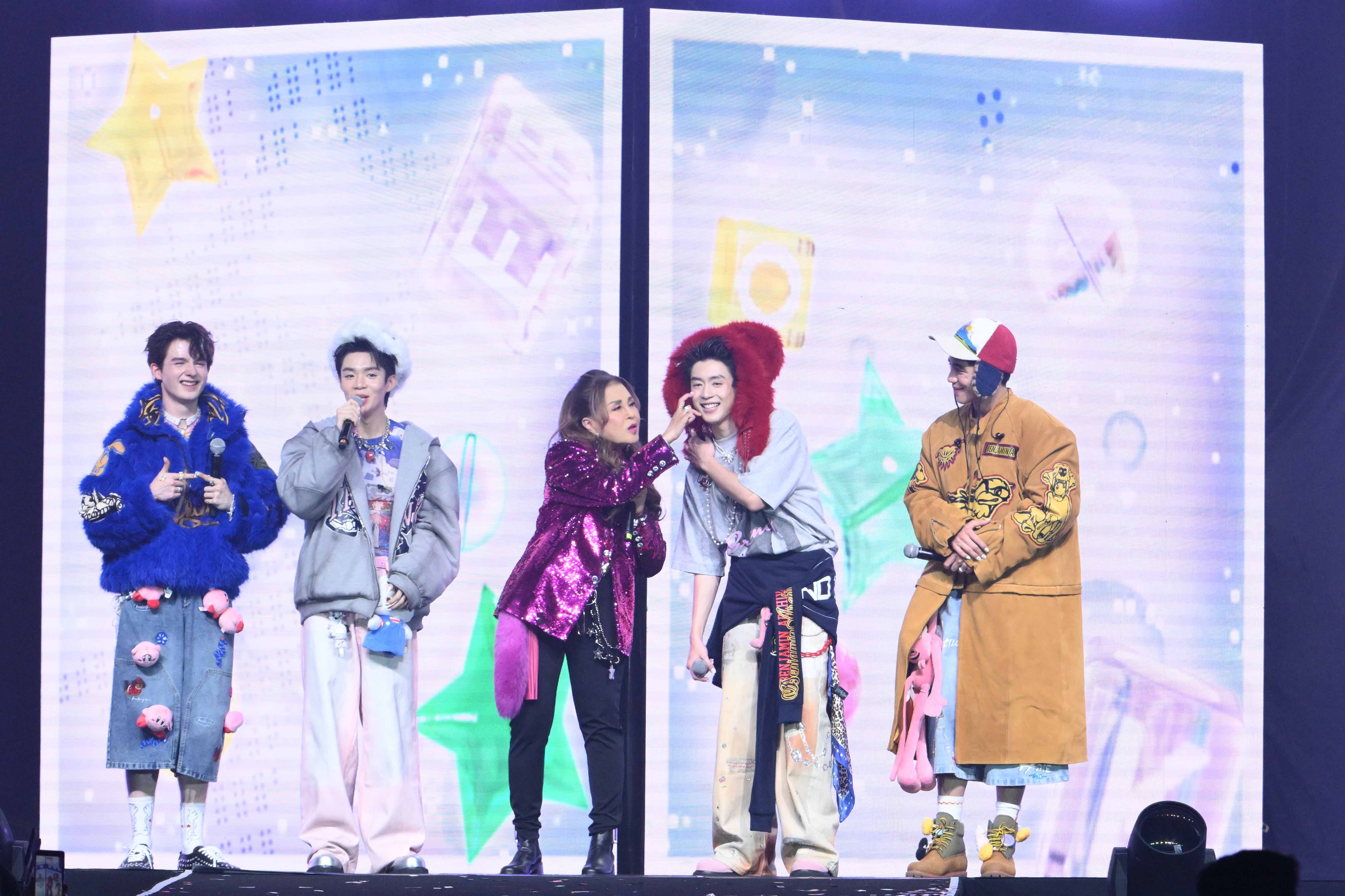 GELBOYS CLOSE FAN MEETING 22 0
