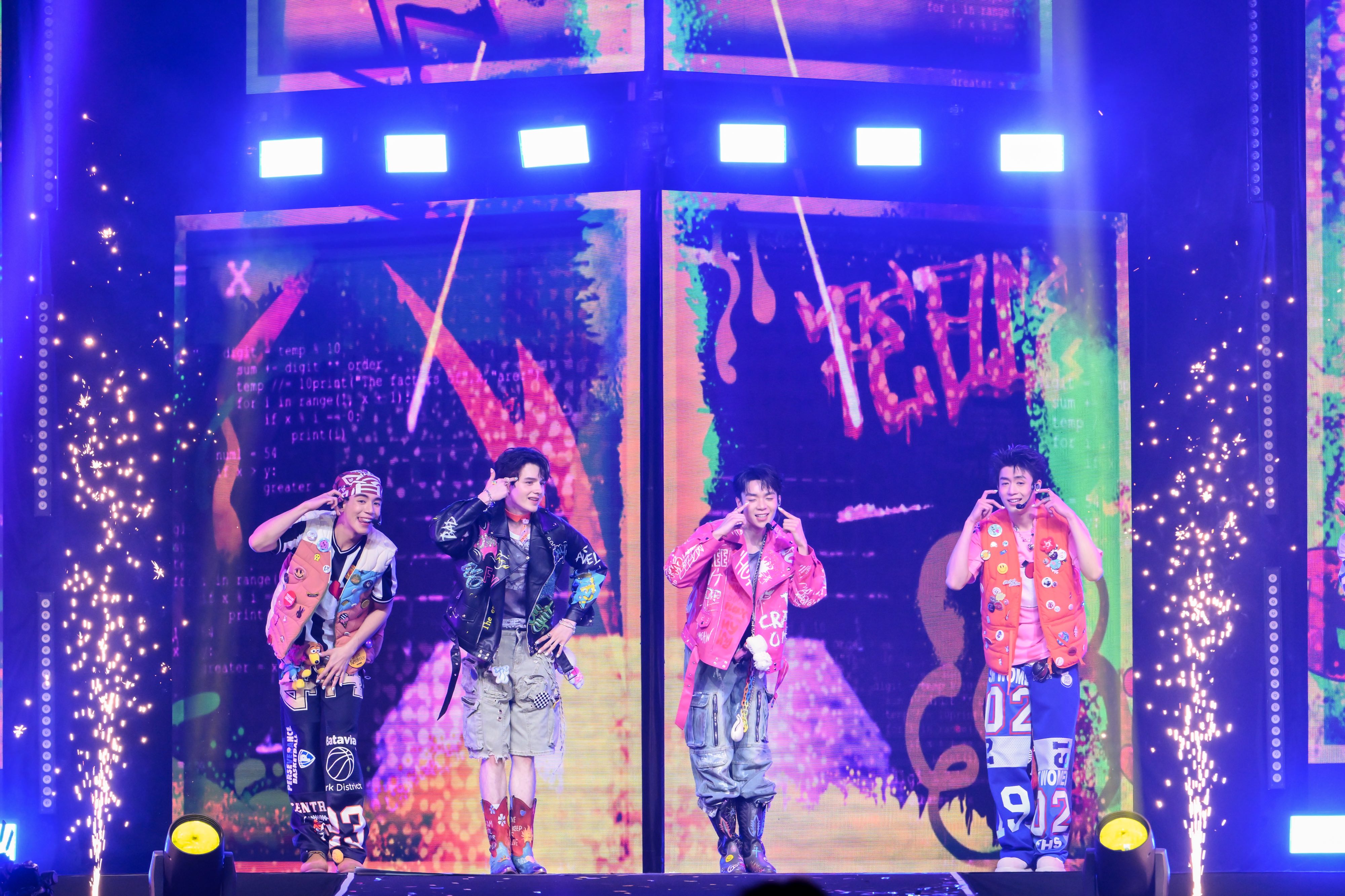 GELBOYS CLOSE FAN MEETING 27 0