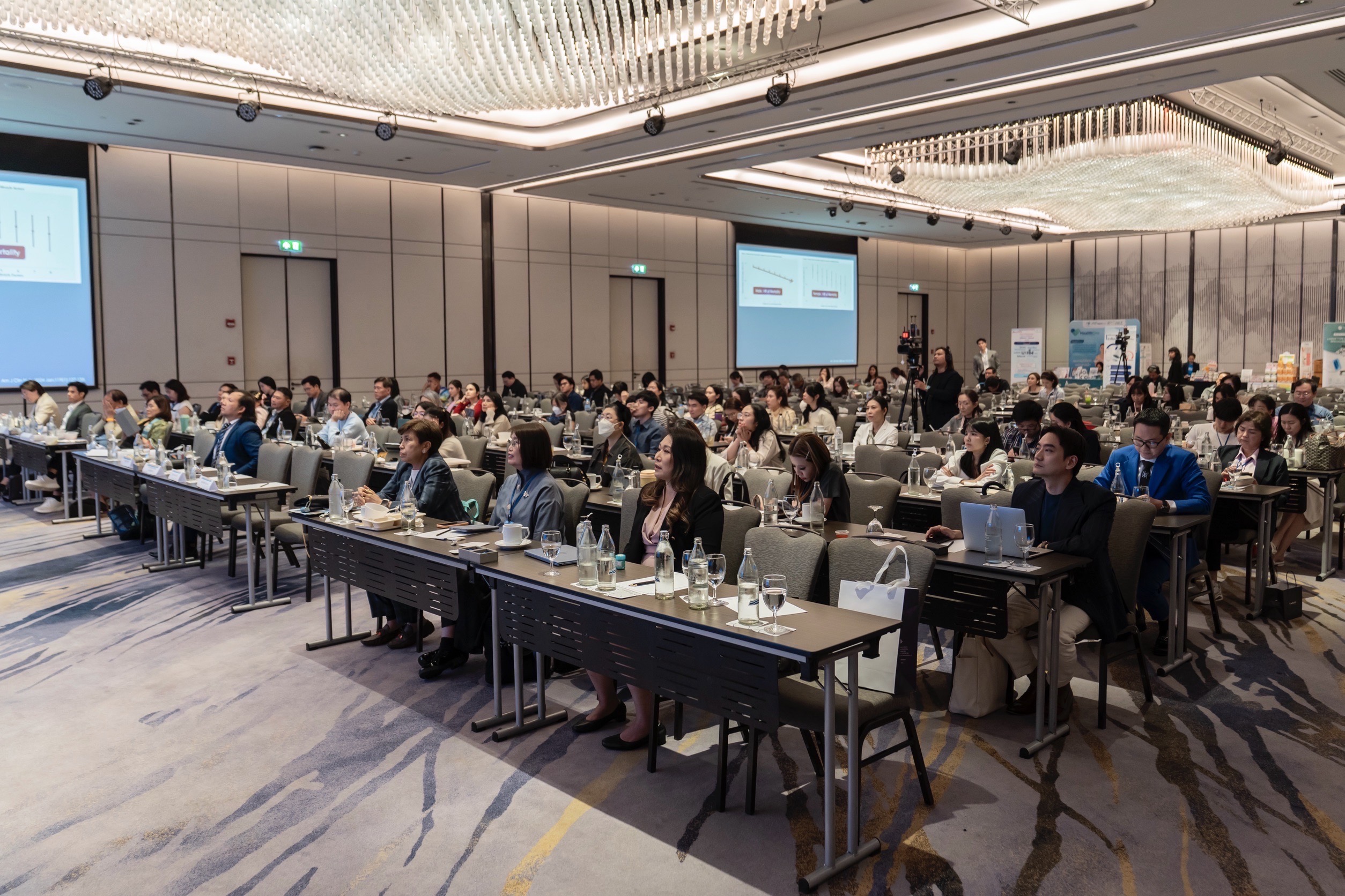 สมาคมเวชศาสตร์ชะลอวัยและฟื้นฟูสุขภาพ (TAARM) จัดเสวนา The Future of Holistic Health & Personalized Longevity Medicine 3 S 36160367 0